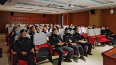 <b>东方时尚|“传承雷锋精神，车管服务先行”观影</b>