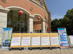 云南东方时尚走进云南大学开展低价学车防诈宣