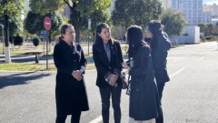 东方时尚|滇港教育合作交流团莅临我司参观交流